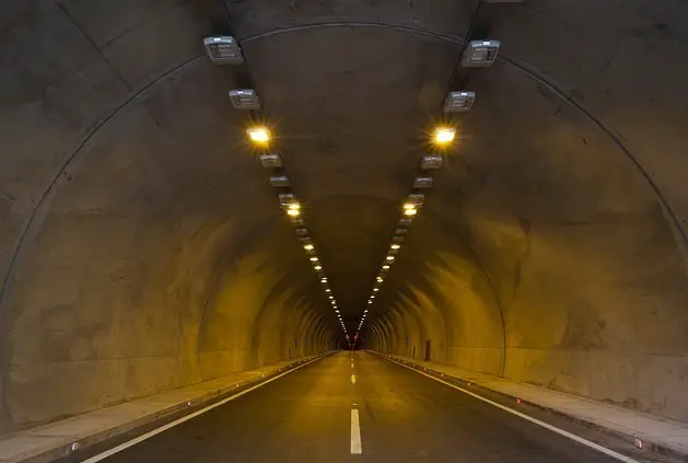 tunnel.jpg